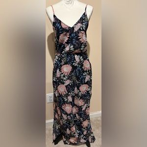 H&M Maxi Dress Large Floral Piony Daliah Tropical Print side slits sz 6